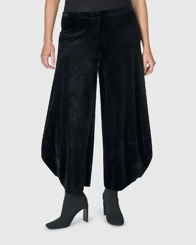 Oracle Velvet Punto Pants, Black